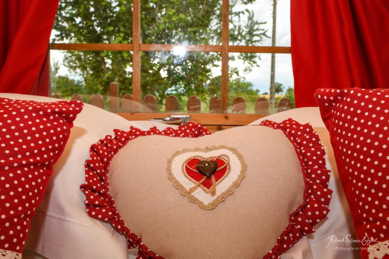 Bed and Breakfast Domaine de La Courillère Le Boupère Esterno foto