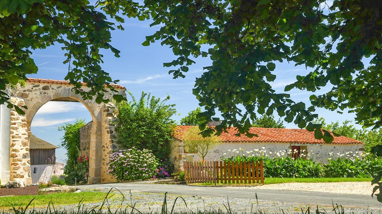 Bed and Breakfast Domaine de La Courillère Le Boupère Esterno foto